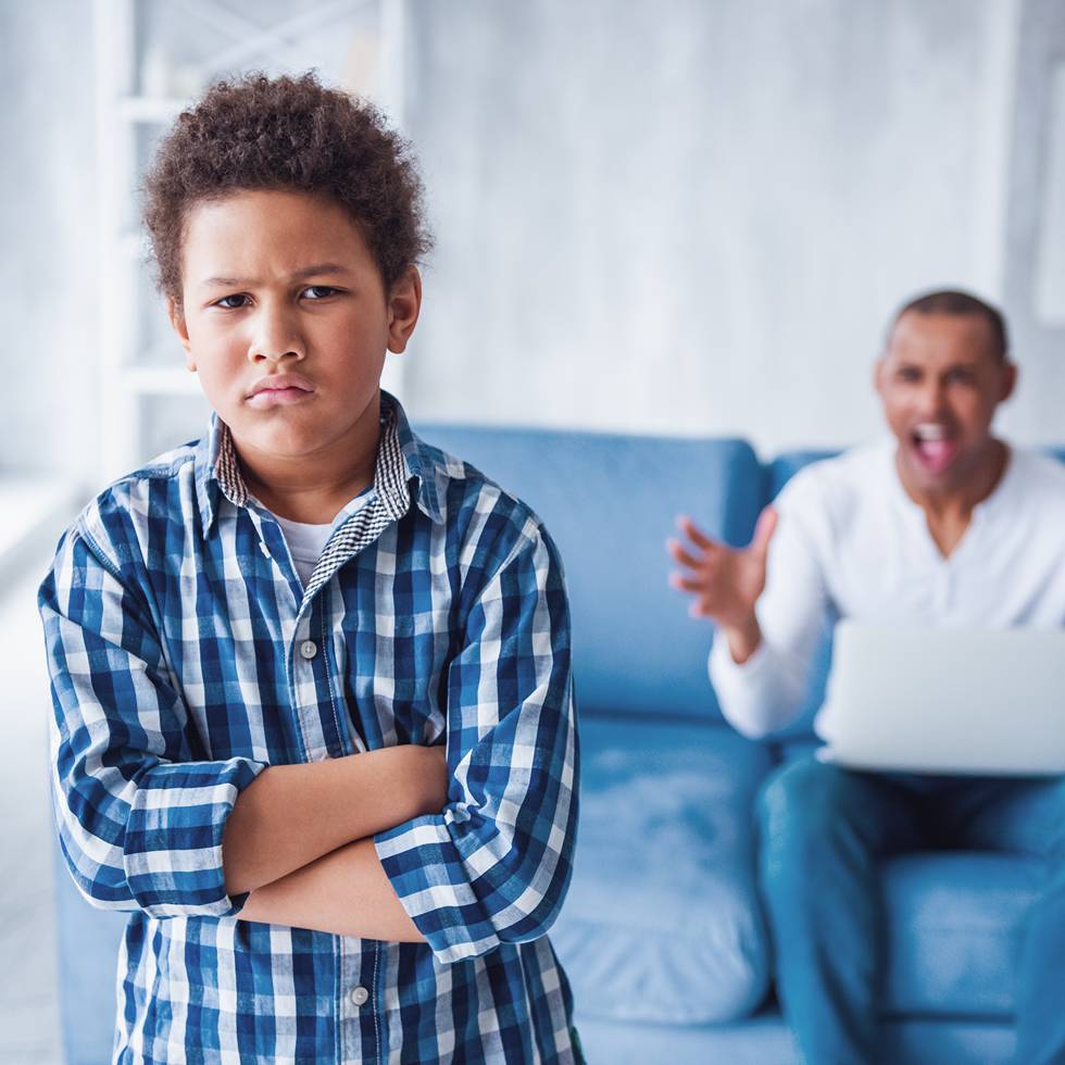 ¿Qué pasa cuando un hijo rechaza convivir con uno de sus padres?